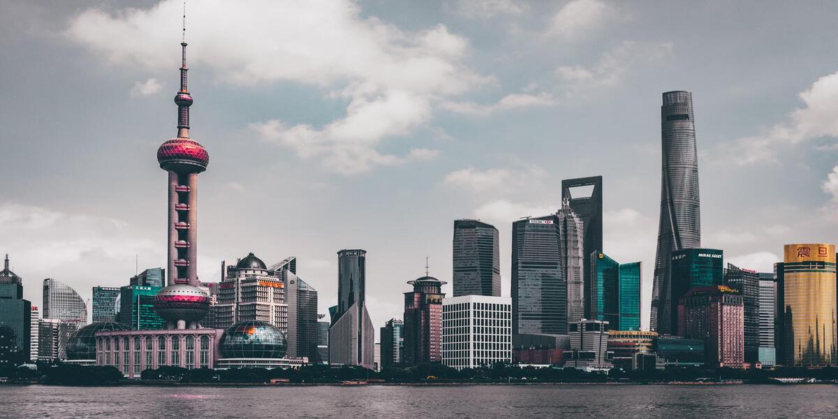 Why Shanghai Freight Forwarder